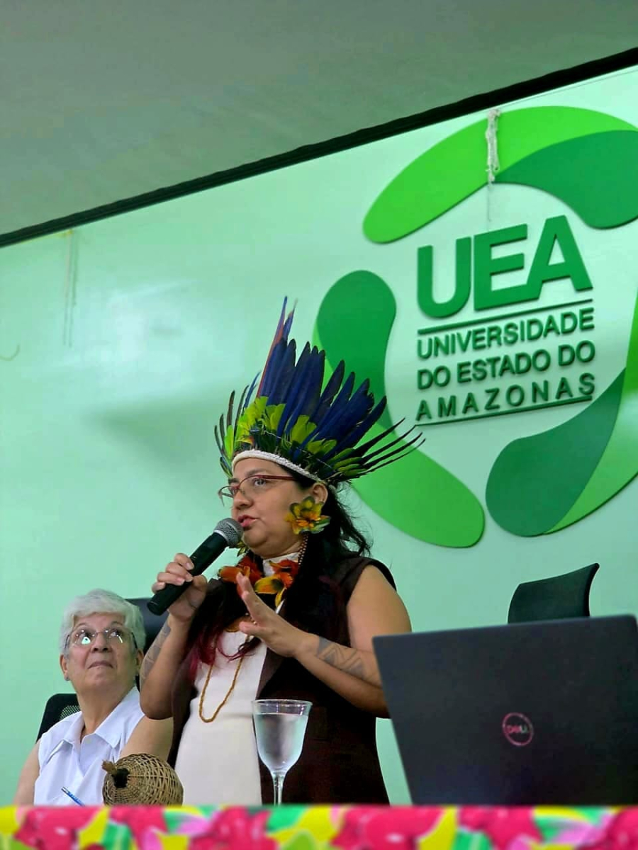 Cláudia A. Flor D’Maria representa o Amapá em workshop internacional sobre oralidades indígenas e violências na Amazônia